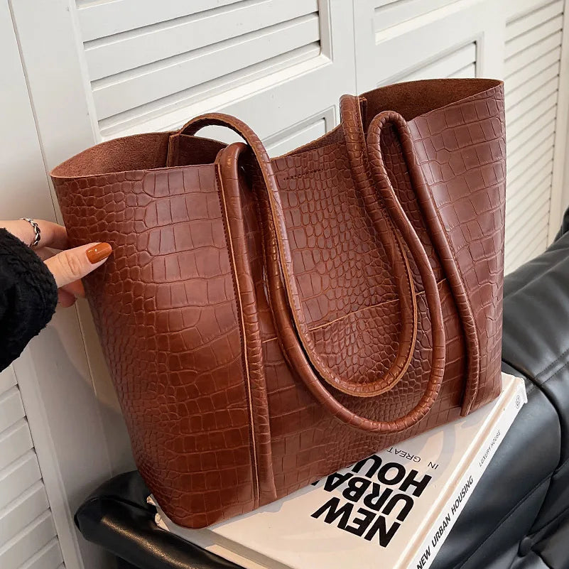 Hannah Paula | Refined Shoulder Bag