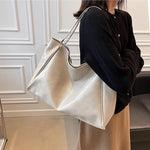 Lena Paula | Glossy Leather Bag