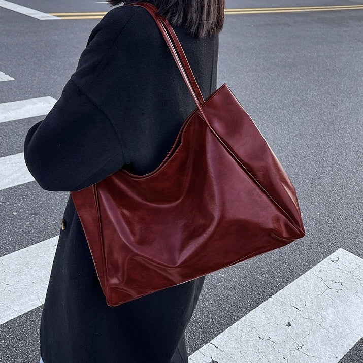 Lena Paula | Glossy Leather Bag