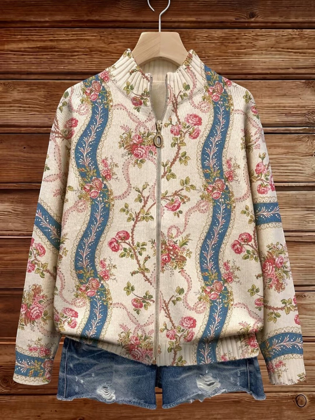 Sabine | Cardigan with Rose Vine Pattern