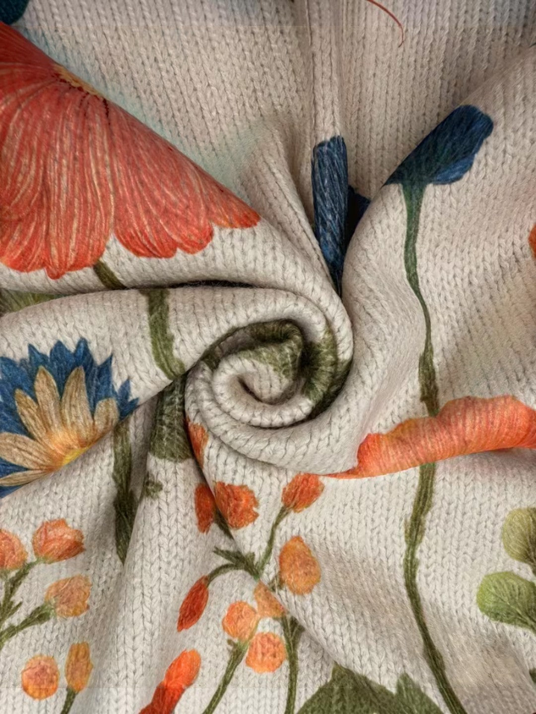 Andrea | Cardigan with Wildflower Pattern